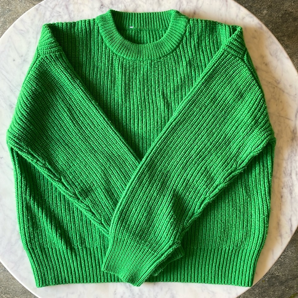 Zara Green Baggy Style Women’s Sweater Size Medium